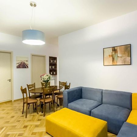 Luxury 3 Bedroom Apartment By Freedom Square City Center Тбилиси Екстериор снимка