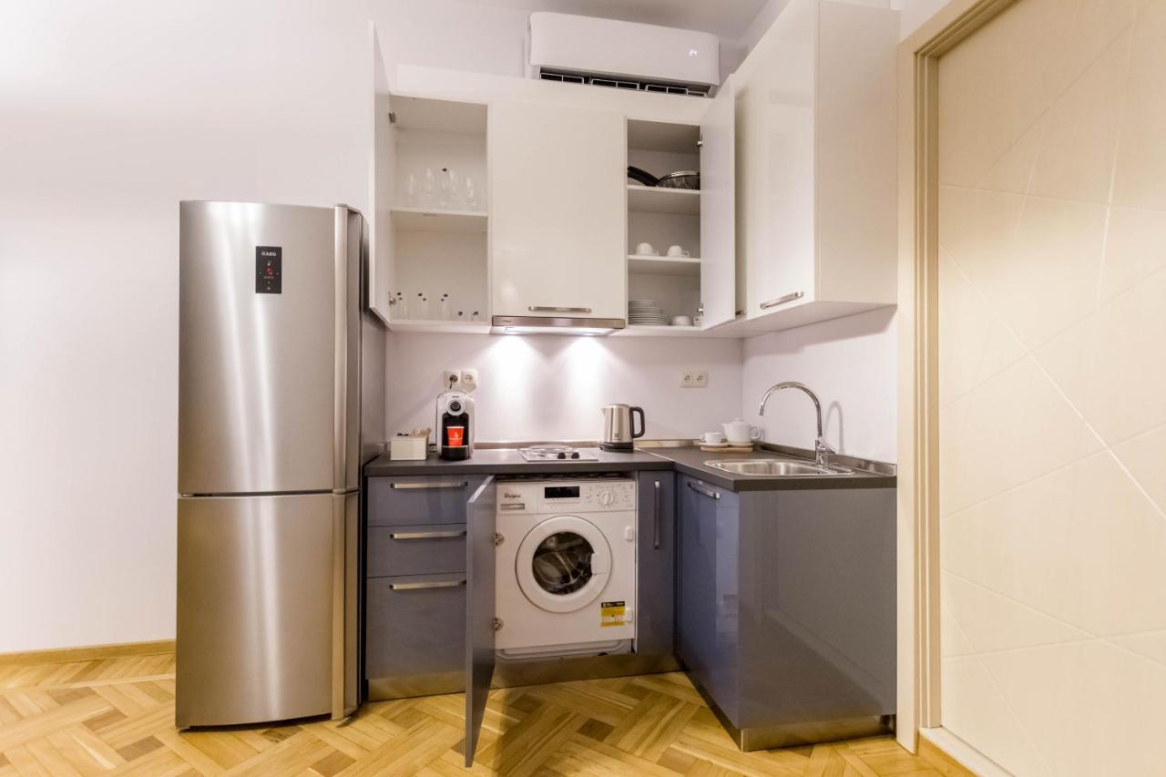 Luxury 3 Bedroom Apartment By Freedom Square City Center Тбилиси Екстериор снимка