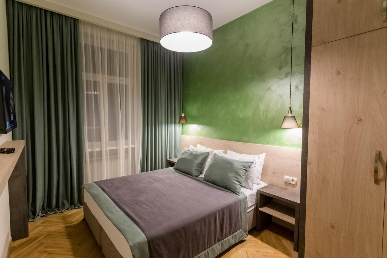 Luxury 3 Bedroom Apartment By Freedom Square City Center Тбилиси Екстериор снимка