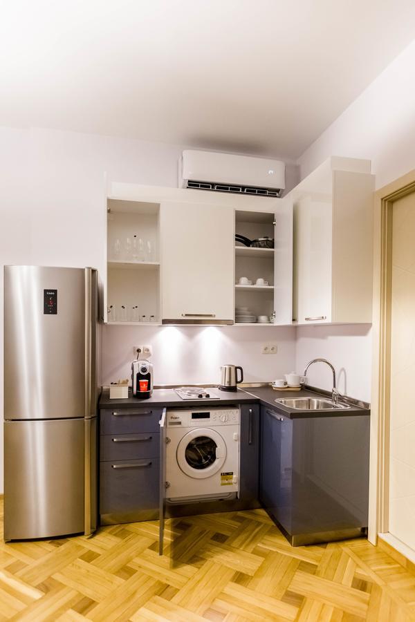 Luxury 3 Bedroom Apartment By Freedom Square City Center Тбилиси Екстериор снимка