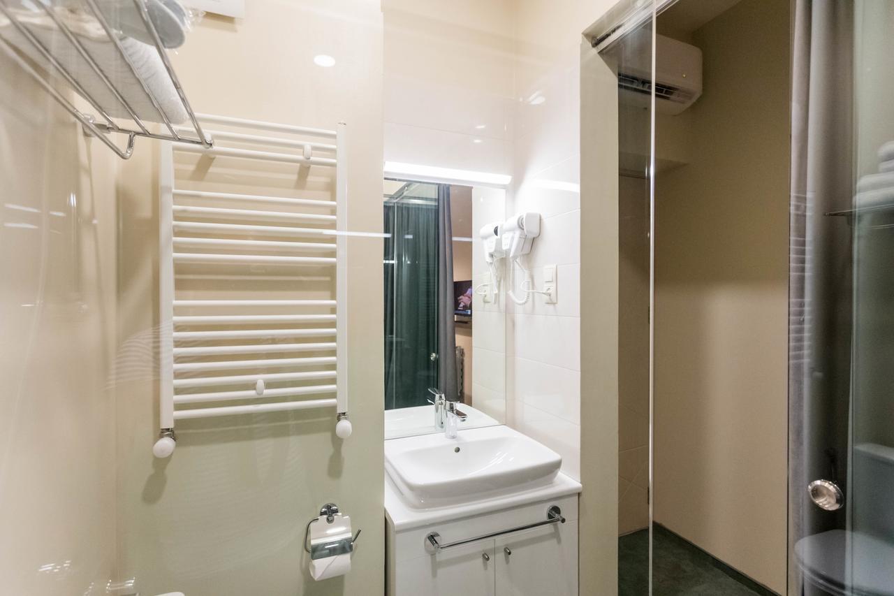 Luxury 3 Bedroom Apartment By Freedom Square City Center Тбилиси Екстериор снимка