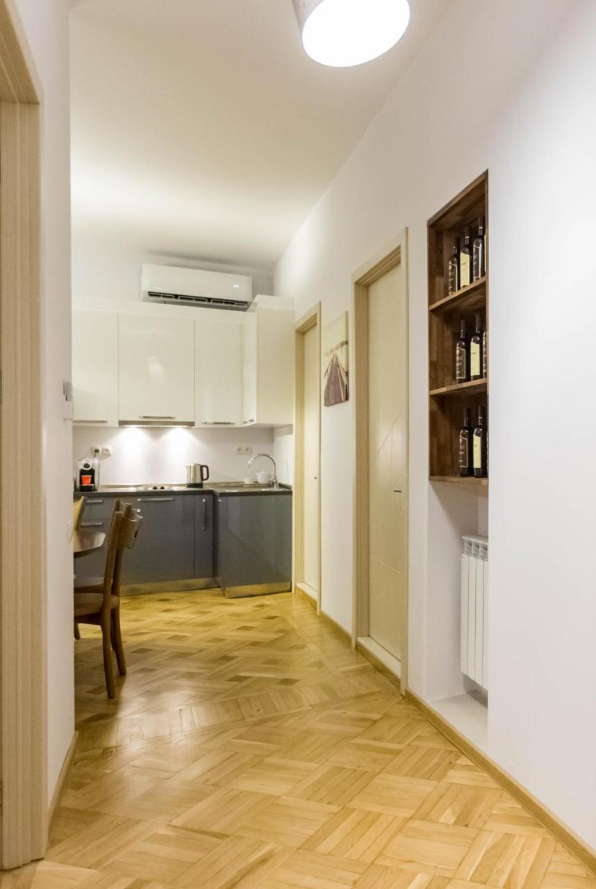 Luxury 3 Bedroom Apartment By Freedom Square City Center Тбилиси Екстериор снимка